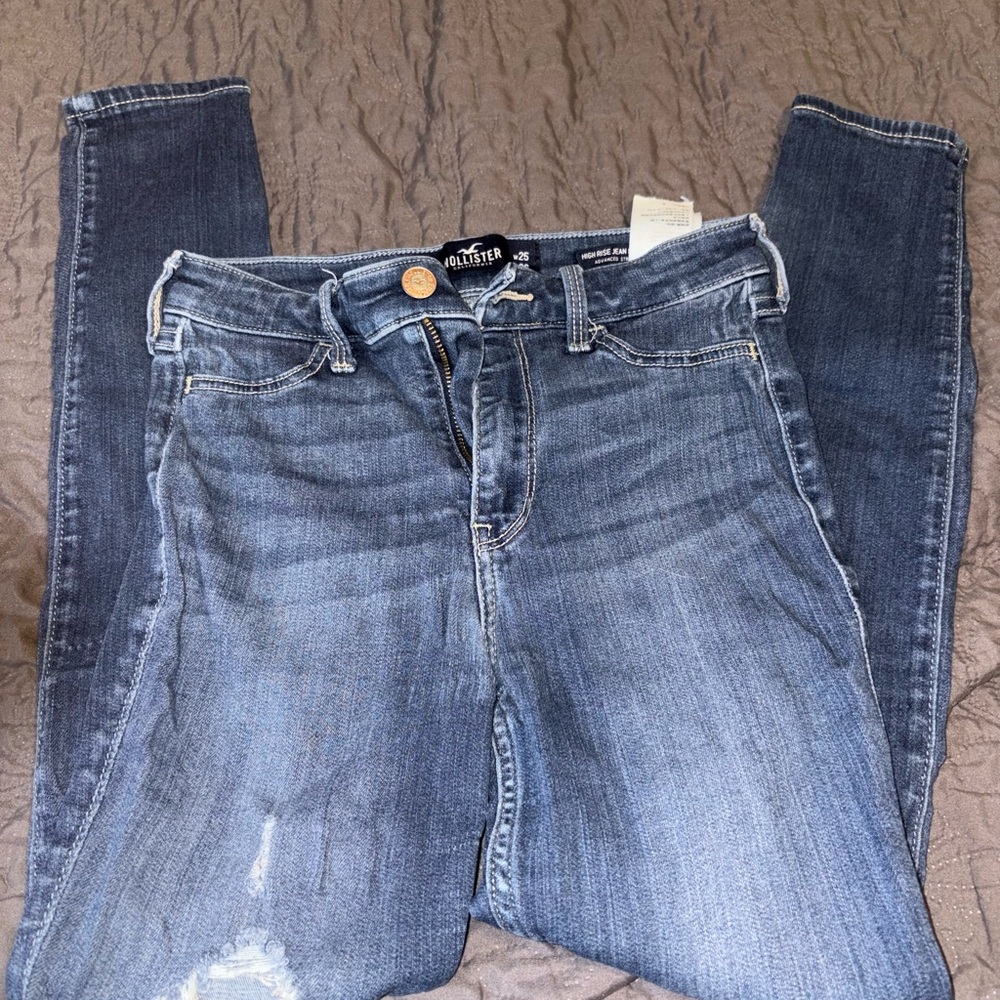 Hollister Women's Medium Wash Blue Skinny Jeans